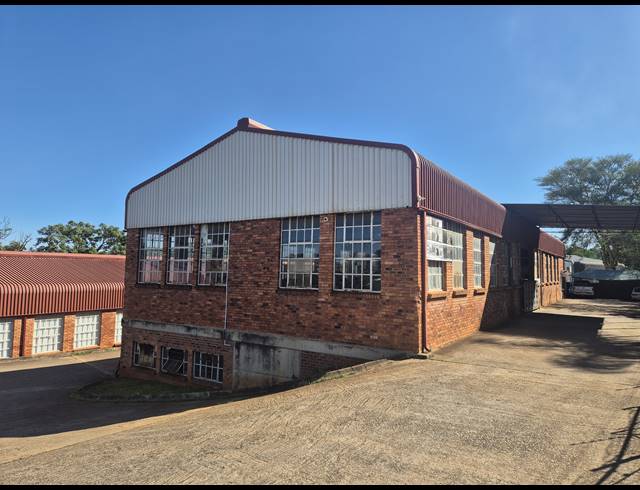 1,547M² WAREHOUSE FOR SALE IN WHITE RIVER INDUSTRIAL